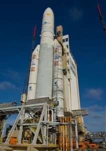 21aug09_success_missionup2_lg Ariane 5 is poised for liftoff from the ELA-3 launch zone with its dual-satellite payload.