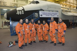  STS-128 crew during training