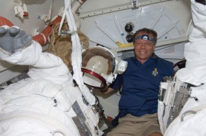 s128e006302 ESA astronaut Christer Fuglesang during STS-128 mission