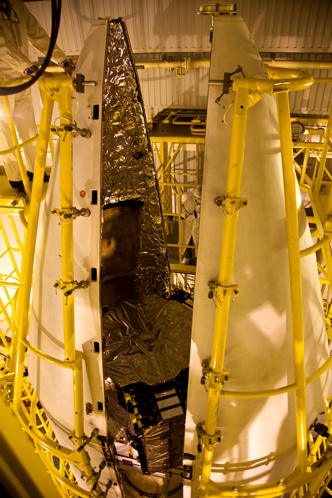 Last view of SMOS. Credit: ESA Last view of SMOS. Credit: ESA