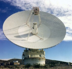 NASA 70m Deep Space Network antenna, Goldstone, California NASA 70m Deep Space Network antenna, Goldstone, California