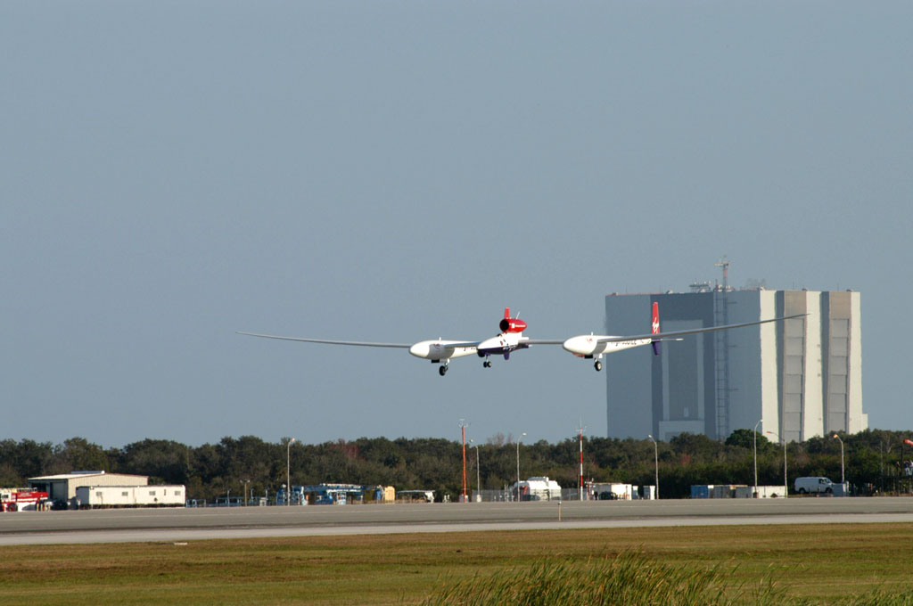 The Shuttle Landing Facility was the takeoff point for Steve Fossett's record-setting solo flight aboard the Virgin Atlantic GlobalFlyer. Credit: NASA The Shuttle Landing Facility was the takeoff point for Steve Fossett's record-setting solo flight aboard the Virgin Atlantic GlobalFlyer. Credit: NASA