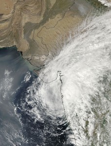 NASA's MODIS instrument on the Aqua satellite captured this stunning visual image of Tropical Cyclone Phyan making landfall north of Mumbai on November 11 at 0845 UTC (3:45 ET). Credit: MODIS Rapid Response Team NASA's MODIS instrument on the Aqua satellite captured this stunning visual image of Tropical Cyclone Phyan making landfall north of Mumbai on November 11 at 0845 UTC (3:45 ET). Credit: MODIS Rapid Response Team
