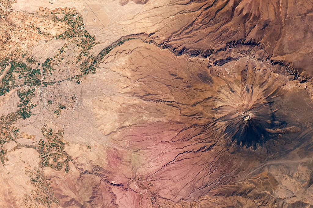 El Misti Volcano and Arequipa, Peru. Credit: NASA El Misti Volcano and Arequipa, Peru. Credit: NASA