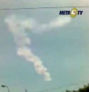 The dusty tail as a result of an asteroid explosion over Bone, Indonesia on October 8th. The dusty tail as a result of an asteroid explosion over Bone, Indonesia on October 8th.