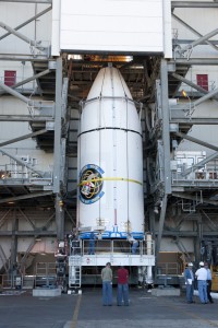 WO#2891486. Delta IV WGS-3 payload lift and mate. The WGS-3 encapsulated spacecraft prior to mating to the Delta IV rocket at Space Launch Complex-37 at Cape Canaveral Air Force Station, Fla.