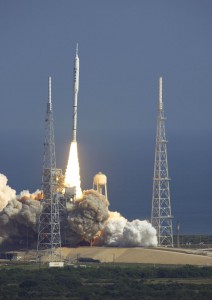 The Ares I-X test rocket lifts off from the newly-modified Launch Complex 39B at NASA's Kennedy Space Center in Florida . Image credit: NASA The Ares I-X test rocket lifts off from the newly-modified Launch Complex 39B at NASA's Kennedy Space Center in Florida . Image credit: NASA