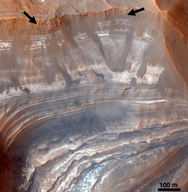 Variation in Light-Toned Deposits in a Martian Trough. Credit: NASA Variation in Light-Toned Deposits in a Martian Trough. Credit: NASA