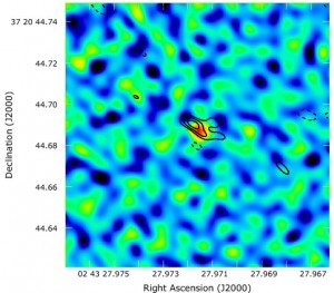 Initial e-VLBI detection of SN 2007gr with the EVN on 6-7 September 2007 (colors). The EVN and Green Bank Telescope VLBI image obtained on 5-6 November 2007 is overlaid (contour representation). Image Credit: Z. Paragi, Joint Institute for VLBI in Europe (JIVE). Initial e-VLBI detection of SN 2007gr with the EVN on 6-7 September 2007 (colors). The EVN and Green Bank Telescope VLBI image obtained on 5-6 November 2007 is overlaid (contour representation). Image Credit: Z. Paragi, Joint Institute for VLBI in Europe (JIVE).