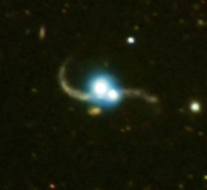 Credit: X-ray (NASA/CXC/SAO/P. Green et al.), Optical (Carnegie Obs./Magellan/W.Baade Telescope/J.S.Mulchaey et al.) Credit: X-ray (NASA/CXC/SAO/P. Green et al.), Optical (Carnegie Obs./Magellan/W.Baade Telescope/J.S.Mulchaey et al.)