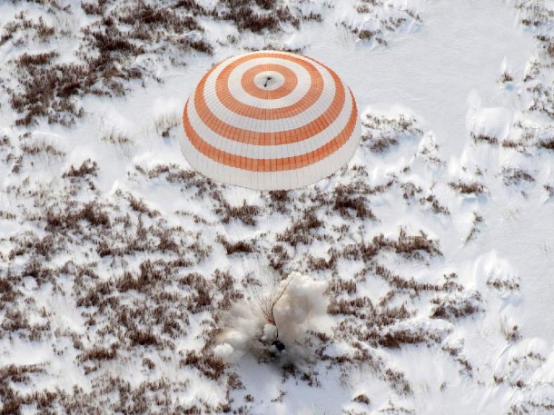 Expedition 22 Crew Lands. Credit: NASA/Bill Ingalls