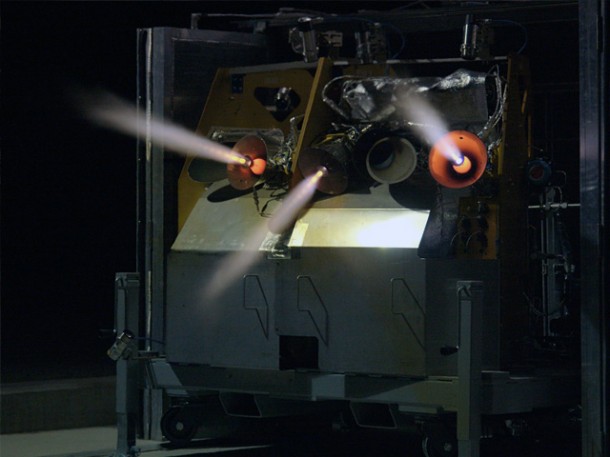 Testing a set of five Draco thrusters, conducted at our Texas Test Facility. Credit: SpaceX.