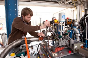 XCOR's Mark Street makes an adjustment to a fitting on the pump apparatus prior to an LH2 test. XCOR's Mark Street makes an adjustment to a fitting on the pump apparatus prior to an LH2 test.