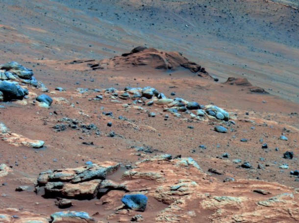 Lengthy detective work with data NASA's Mars Exploration Rover Spirit collected in late 2005 has confirmed that an outcrop called "Comanche" contains a mineral indicating that a past environment was wet and non-acidic, possibly favorable to life. Image credit: NASA/JPL-Caltech/Cornell University Lengthy detective work with data NASA's Mars Exploration Rover Spirit collected in late 2005 has confirmed that an outcrop called "Comanche" contains a mineral indicating that a past environment was wet and non-acidic, possibly favorable to life. Image credit: NASA/JPL-Caltech/Cornell University