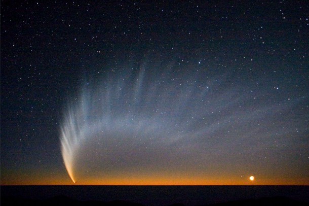 Comet McNaught viewed over the Pacific in 2007. Credit: Sebastian Deiries/ESO Comet McNaught viewed over the Pacific in 2007. Credit: Sebastian Deiries/ESO