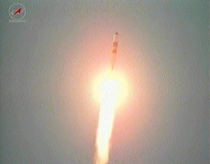 The ISS Progress 38 cargo carrier launches from the Baikonur Cosmodrome in Kazakhstan. Credit: Roscosmos / NASA TV The ISS Progress 38 cargo carrier launches from the Baikonur Cosmodrome in Kazakhstan. Credit: Roscosmos / NASA TV