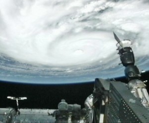 Hurricane Igor, a category 4 storm, is seen from the International Space Station on Monday. Credit: NASA TV Hurricane Igor, a category 4 storm, is seen from the International Space Station on Monday. Credit: NASA TV