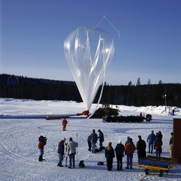 A BEXUS balloon is inflated prior to flight. Credits: Swedish Space Corporation (SSC) A BEXUS balloon is inflated prior to flight. Credits: Swedish Space Corporation (SSC)