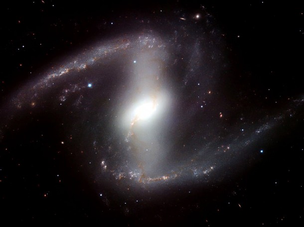 An Elegant Galaxy in an Unusual Light. Credit: ESO