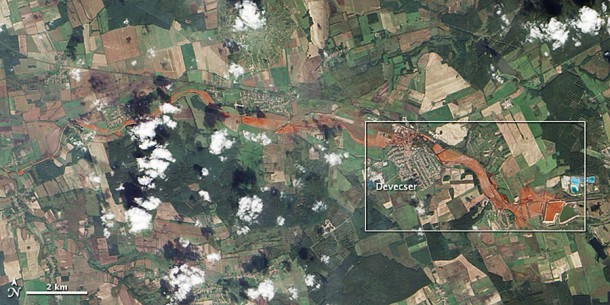 Toxic Red Sludge Spill in Hungary Seen From Space. Credit: NASA/Earth Observatory Toxic Red Sludge Spill in Hungary Seen From Space. Credit: NASA/Earth Observatory