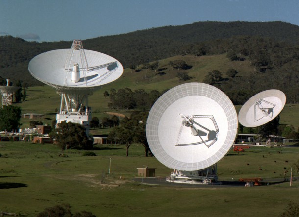 The Canberra Deep Space Communications Complex, located outside Canberra, Australia, is one of three complexes, which comprise NASA's Deep Space Network. In this image, the 70-meter (230-foot) antenna and the 34-meter (112-foot) antennas are working side-by-side. Image credit: NASA/JPL-Caltech The Canberra Deep Space Communications Complex, located outside Canberra, Australia, is one of three complexes, which comprise NASA's Deep Space Network. In this image, the 70-meter (230-foot) antenna and the 34-meter (112-foot) antennas are working side-by-side. Image credit: NASA/JPL-Caltech