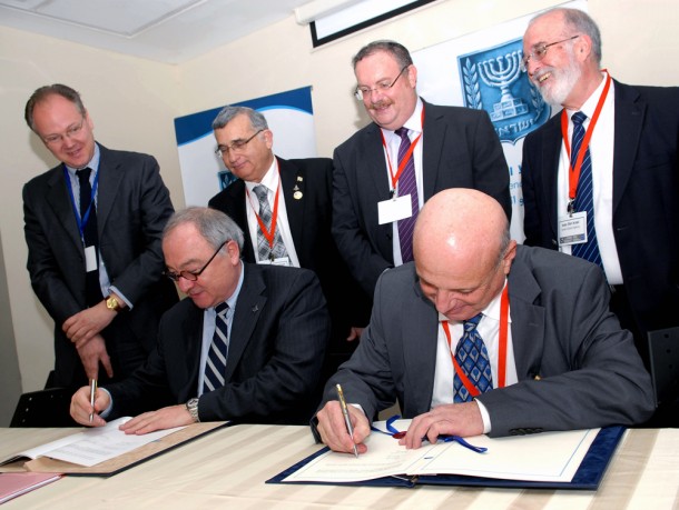 Signing the cooperation agreement in Tel Aviv Signing the cooperation agreement in Tel Aviv