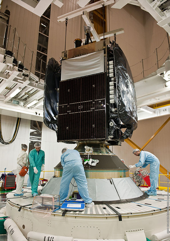 Intelsat New Dawn is been installed as the lower passenger in Ariane 5’s dual-payload “stack.” Intelsat New Dawn is been installed as the lower passenger in Ariane 5’s dual-payload “stack.”