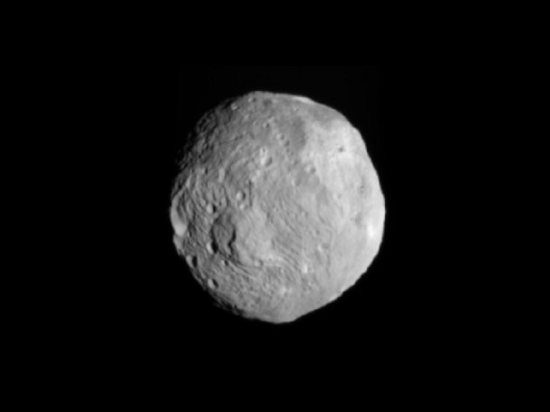 NASA's Dawn spacecraft obtained this image of the giant asteroid Vesta with its framing camera on July 9, 2011. Image credit: NASA/JPL-Caltech/UCLA/MPS/DLR/IDA NASA's Dawn spacecraft obtained this image of the giant asteroid Vesta with its framing camera on July 9, 2011. Image credit: NASA/JPL-Caltech/UCLA/MPS/DLR/IDA