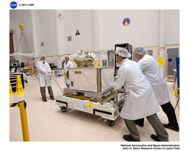 March 2011, Glenn Research Center engineers prepare NASA's Space Communications and Navigation (SCAN) Testbed flight system hardware in Vacuum Facility 6 for thermal-vacuum testing. Image credit: NASA March 2011, Glenn Research Center engineers prepare NASA's Space Communications and Navigation (SCAN) Testbed flight system hardware in Vacuum Facility 6 for thermal-vacuum testing. Image credit: NASA