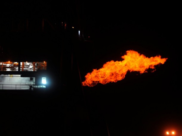J-2X powerpack test lights up the night. (NASA/SSC) 