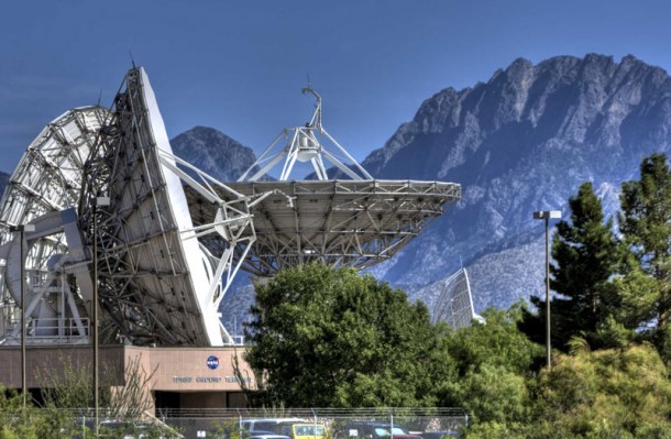 A TDRSS ground terminal in White Sands, NM. Credit: NASA