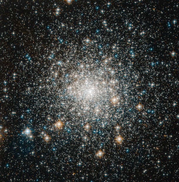 Credit: ESA/Hubble & NASA Credit: ESA/Hubble & NASA