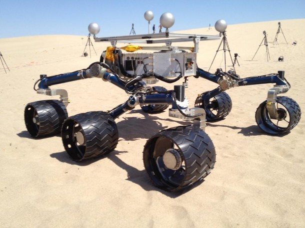 Mars Science Laboratory mission team members ran mobility tests on California sand dunes in early May 2012 in preparation for operating the Curiosity rover, currently en route to Mars, after its landing in Mars' Gale Crater. Image credit: NASA/JPL-Caltech Mars Science Laboratory mission team members ran mobility tests on California sand dunes in early May 2012 in preparation for operating the Curiosity rover, currently en route to Mars, after its landing in Mars' Gale Crater. Image credit: NASA/JPL-Caltech