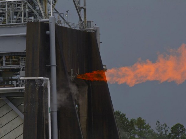 Views of the June 8, 2012 J-2X powerpack test at Stennis Space Center (NASA/SSC) 