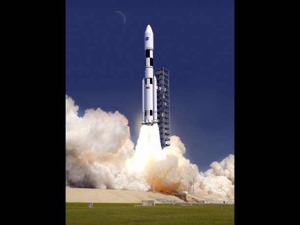 Artist concept shows NASA's Space Launch System rising from a launchpad. (NASA/MSFC) Artist concept shows NASA's Space Launch System rising from a launchpad. (NASA/MSFC)