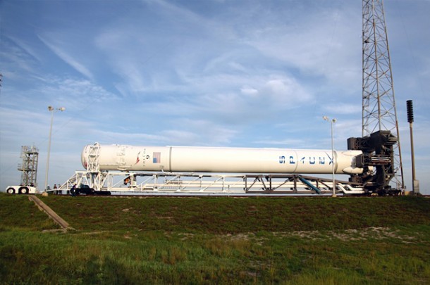 On the morning of August 31 at Launch Complex 40 in Cape Canaveral, Florida, Falcon 9 rolls from SpaceX's main hangar out to the launch pad aboard a mobile transporter erector. Photo: SpaceX On the morning of August 31 at Launch Complex 40 in Cape Canaveral, Florida, Falcon 9 rolls from SpaceX's main hangar out to the launch pad aboard a mobile transporter erector. Photo: SpaceX