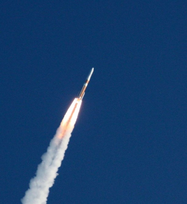 A Delta IV lifts GPS IIF-3 into space from Cape Canaveral Air Force Station Oct. 4. (Photo by Brad Swezey) A Delta IV lifts GPS IIF-3 into space from Cape Canaveral Air Force Station Oct. 4. (Photo by Brad Swezey)