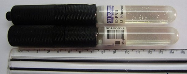 Radi-N2 bubble detectors are filled with a gel, inside which are liquid droplets that help quantify neutron radiation inside the International Space Station. (Canadian Space Agency) Radi-N2 bubble detectors are filled with a gel, inside which are liquid droplets that help quantify neutron radiation inside the International Space Station. (Canadian Space Agency)