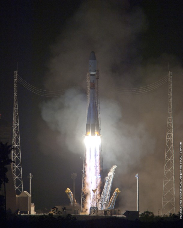 Soyuz begins its climb-out from the Spaceport's ELS launch site on tonight's successful Arianespace mission to orbit Pléiades 1B. Soyuz begins its climb-out from the Spaceport's ELS launch site on tonight's successful Arianespace mission to orbit Pléiades 1B.