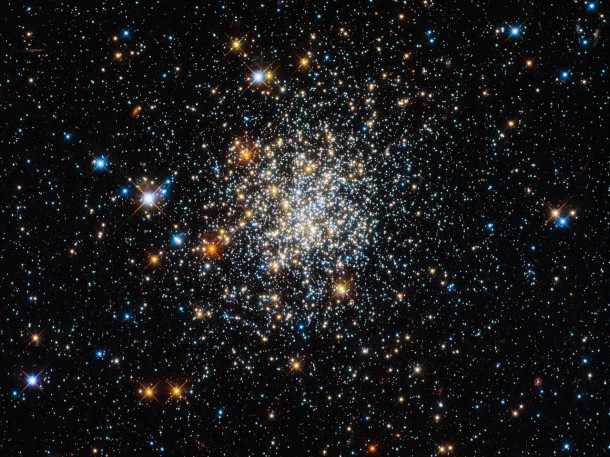 ESA/Hubble & NASA ESA/Hubble & NASA