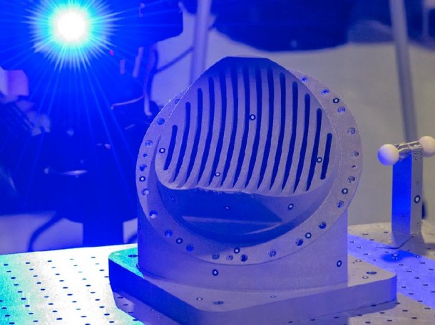 A pogo z-baffle for an RS-25 engine, built using state-of-the-art Selective Laser Melting. (NASA/MSFC) A pogo z-baffle for an RS-25 engine, built using state-of-the-art Selective Laser Melting. (NASA/MSFC)