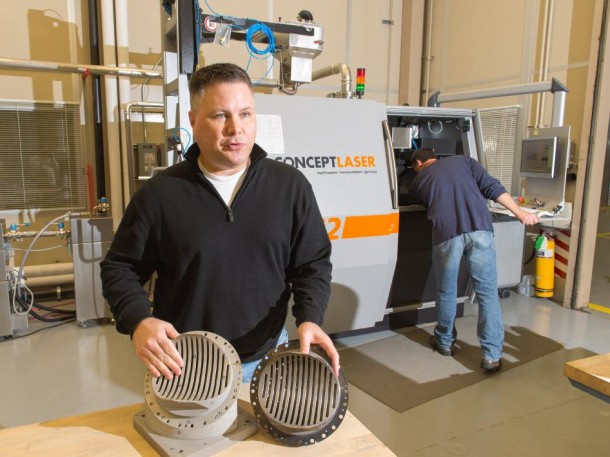 Comparing traditional manufacturing and welding, at right, with Selective Laser Melting. (NASA/MSFC) Comparing traditional manufacturing and welding, at right, with Selective Laser Melting. (NASA/MSFC)