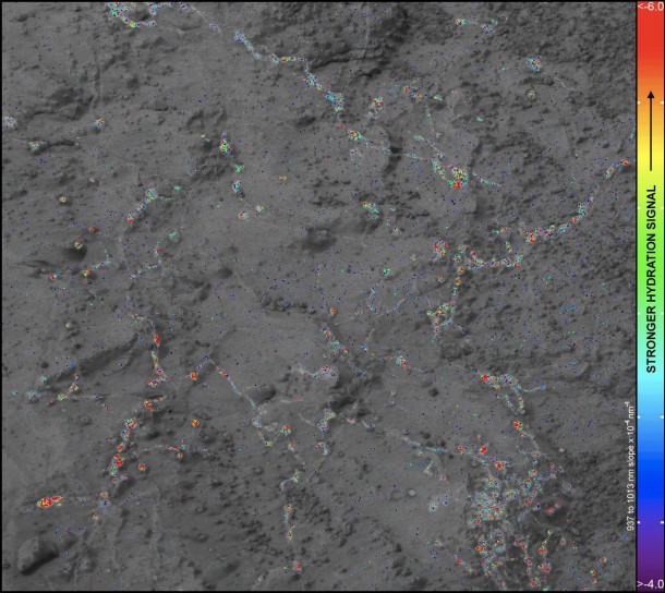 On this image of the rock target "Knorr," color coding maps the amount of mineral hydration indicated by a ratio of near-infrared reflectance intensities measured by the Mast Camera (Mastcam) on NASA's Mars rover Curiosity. Image credit: NASA/JPL-Caltech/MSSS/ASU On this image of the rock target "Knorr," color coding maps the amount of mineral hydration indicated by a ratio of near-infrared reflectance intensities measured by the Mast Camera (Mastcam) on NASA's Mars rover Curiosity. Image credit: NASA/JPL-Caltech/MSSS/ASU