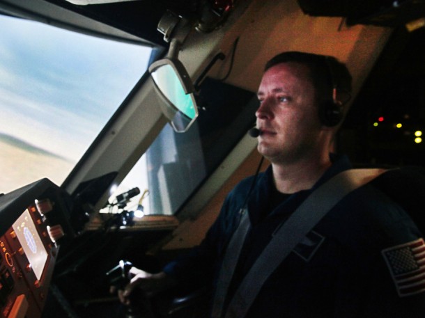 NASA astronaut Jack Fischer flies a simulated Sierra Nevada Corporation Dream Chaser landing in the Cockpit Motion Facility at NASA's Langley Flight Research Center. Image credit: NASA/David C. Bowman NASA astronaut Jack Fischer flies a simulated Sierra Nevada Corporation Dream Chaser landing in the Cockpit Motion Facility at NASA's Langley Flight Research Center. Image credit: NASA/David C. Bowman
