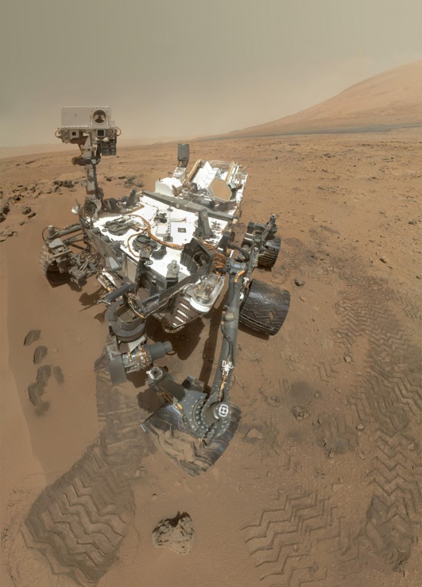 On Sol 84 (Oct. 31, 2012), NASA's Curiosity rover used the Mars Hand Lens Imager (MAHLI) to capture this set of 55 high-resolution images, which were stitched together to create this full-color self-portrait. Image credit: NASA/JPL-Caltech/Malin Space Science Systems On Sol 84 (Oct. 31, 2012), NASA's Curiosity rover used the Mars Hand Lens Imager (MAHLI) to capture this set of 55 high-resolution images, which were stitched together to create this full-color self-portrait. Image credit: NASA/JPL-Caltech/Malin Space Science Systems