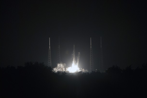 The SpaceX Falcon 9 carrying a Dragon spacecraft loaded with scientific equipment and cargo launches from Cape Canaveral Air Force Station, Florida, on Sept. 21, 2014. Image Credit: NASA/Frankie Martin The SpaceX Falcon 9 carrying a Dragon spacecraft loaded with scientific equipment and cargo launches from Cape Canaveral Air Force Station, Florida, on Sept. 21, 2014. Image Credit: NASA/Frankie Martin