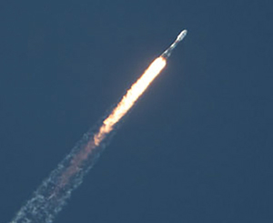 The afternoon launch provided an excellent view of Arianespace’s medium-lift Soyuz as it departed French Guiana on today’s year-ending mission. The afternoon launch provided an excellent view of Arianespace’s medium-lift Soyuz as it departed French Guiana on today’s year-ending mission.