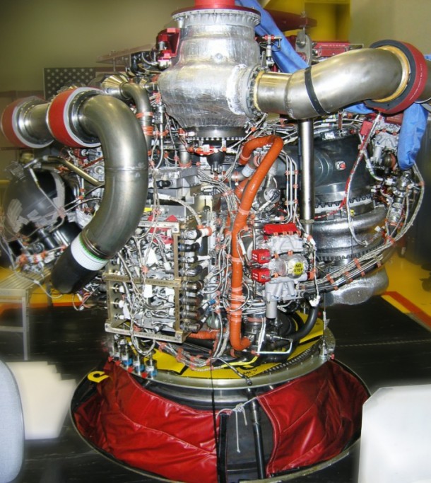 The engine controller unit allows communication between the vehicle and the engine, relaying commands to the engine and transmitting data back to the vehicle. Engineering model controllers are being tested at the Marshall Center and Stennis Space Center. Image Credit: NASA/MSFC The engine controller unit allows communication between the vehicle and the engine, relaying commands to the engine and transmitting data back to the vehicle. Engineering model controllers are being tested at the Marshall Center and Stennis Space Center. Image Credit: NASA/MSFC