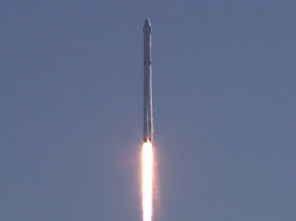 The SpaceX Falcon 9 rocket carrying the Dragon space freighter rocket lifts off from Cape Canaveral, Florida. Credit: NASA TV The SpaceX Falcon 9 rocket carrying the Dragon space freighter rocket lifts off from Cape Canaveral, Florida. Credit: NASA TV
