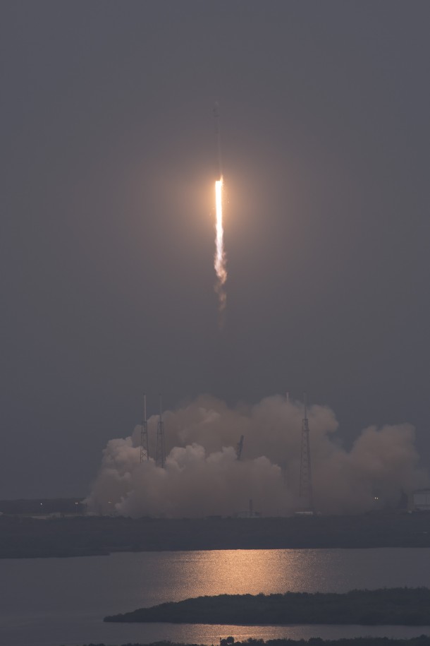 Falcon 9 lifted off at 7:03pm ET carrying the TurkmenÄlem52E/MonacoSat satellite to geo transfer orbit. Falcon 9 lifted off at 7:03pm ET carrying the TurkmenÄlem52E/MonacoSat satellite to geo transfer orbit.